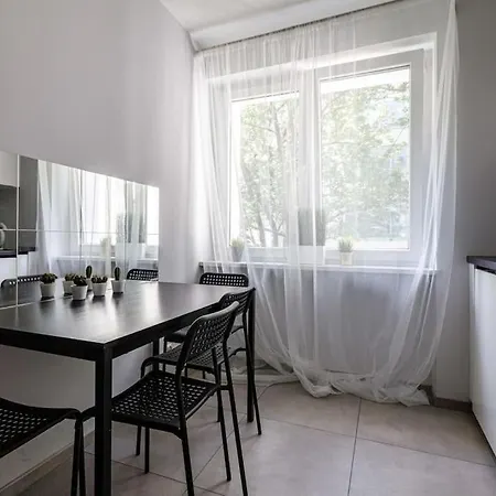 Daire Close-central - Old Town - Comfortable And Cozy - W3